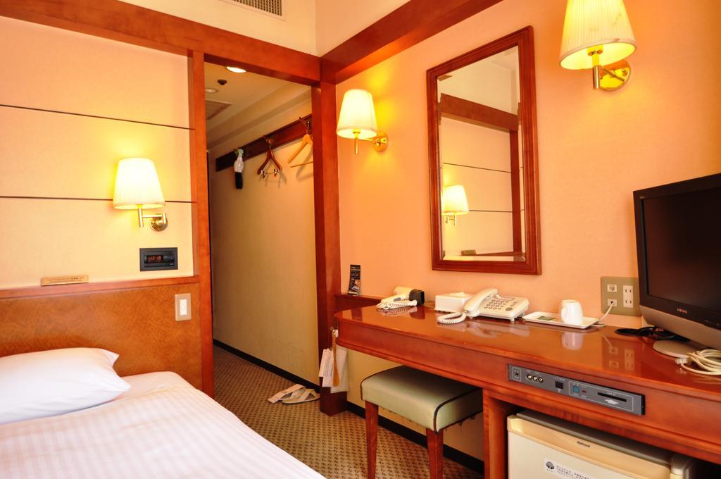Toko City Hotel Umeda Ōsaka Zimmer foto